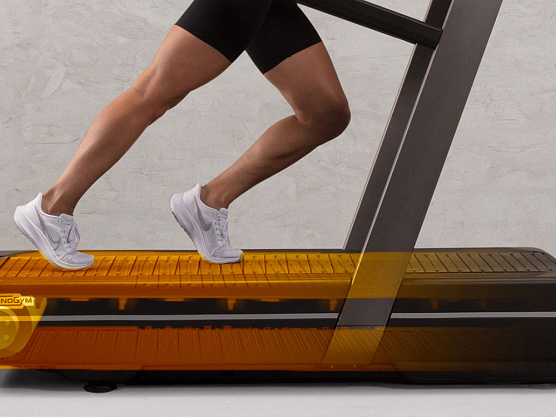 Беговая дорожка Technogym Run HIIT фото3