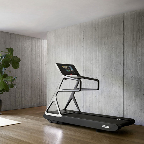 Беговая дорожка Technogym Run Personal фото12