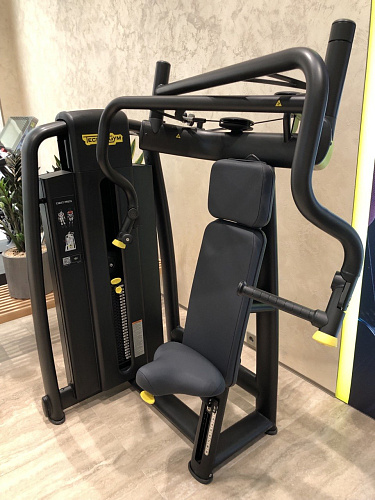 Жим от груди Technogym Selection 700 Chest Press