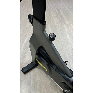 Купить Technogym Bike with 1,5KG с большим экраном в Москве