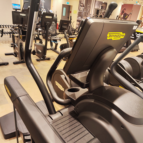 Эллиптический тренажер Technogym Excite Vario Live 7000 (витринный образец)
