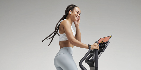 Эллиптический тренажер Technogym Elliptical фото10