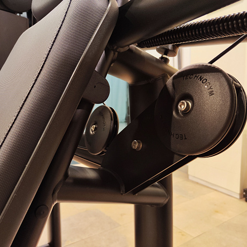 Жим от плеч Technogym Selection 700 Shoulder Press (витринный образец)
