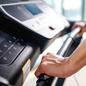 Купить Беговая дорожка Sole Fitness F60 в Москве