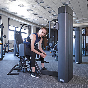 Купить Грузоблочный тренажер Spirit Fitness SP-4316 Сведение/разведение ног сидя в Москве