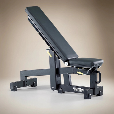 Силовая скамья Technogym Pure Strength Adjustable Bench
