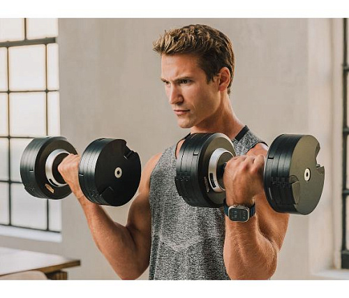 Регулируемые гантели Technogym Connected Dumbbells+ со стойкой