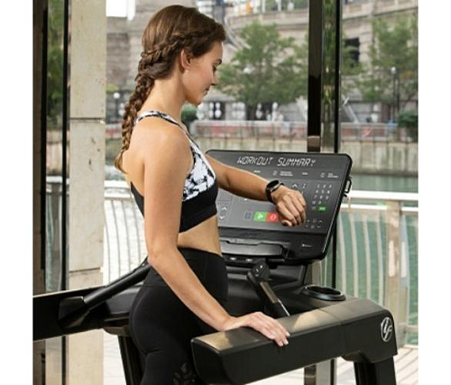Беговая дорожка Life Fitness Integrity D с консолью SL (ICLST DSL)
