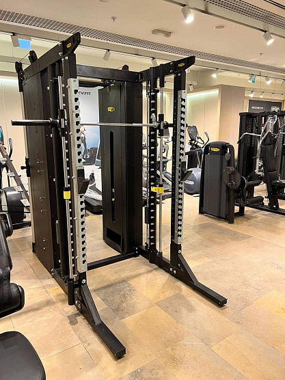 Двухсторонняя мультистанция Technogym Cage фото3
