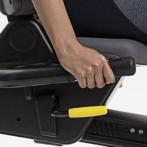 Горизонтальный велотренажер Technogym Excite Recline Connect 300 HP Купить Горизонтальный велотренажер Technogym Excite Recline Connect 300 HP в Москве