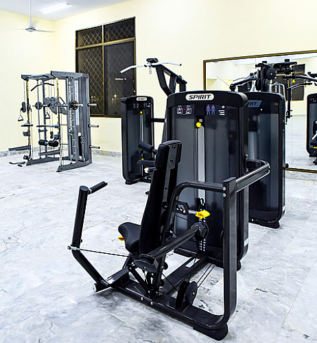 Жим от груди сидя Spirit Fitness SP-3504 стек 109 кг