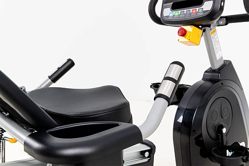 Реабилитационный велотренажер DYACO LR660