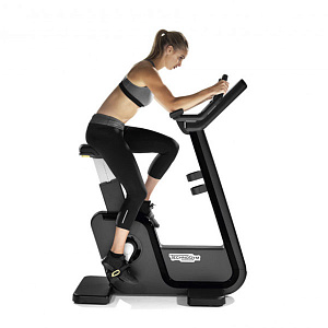 Купить Вертикальный велотренажер Technogym Artis Bike в Москве