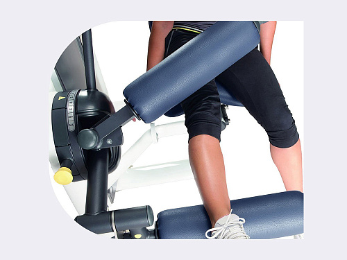 Грузоблочный тренажер cгибание ног Technogym Selection Leg Curl MED