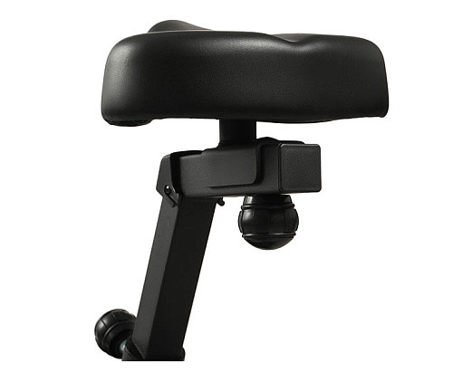 Вертикальный велотренажер CardioPower B35