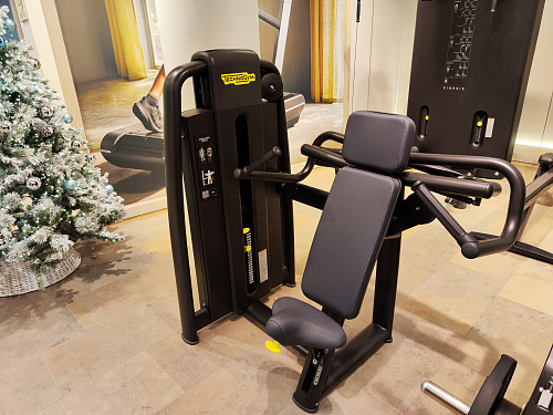 Жим от плеч Technogym Selection 700 Shoulder Press (витринный образец)