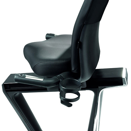 Горизонтальный велотренажер Technogym Recline Personal