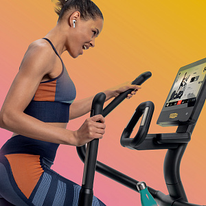 Купить Эллиптический тренажёр Technogym Excite Synchro Connect 300 HP в Москве