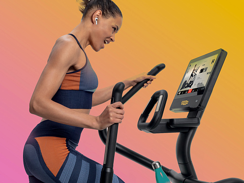Эллиптический тренажёр Technogym Excite Synchro Connect 300 HP