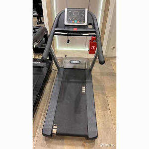 Купить Technogym Jog 700 LED беговая дорожка в Москве