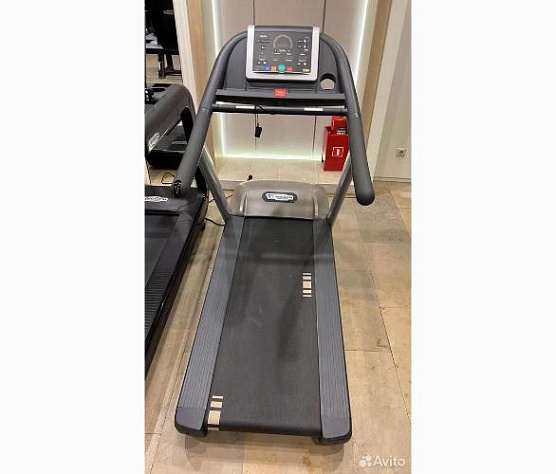 Беговая дорожка Technogym Jog 700 LED фото2