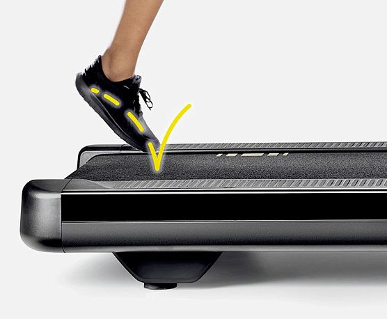 Беговая дорожка Technogym Run Artis Unity 4.0 (витринный образец) фото7