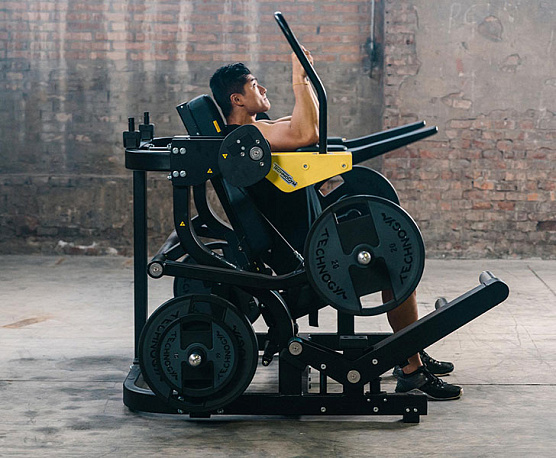 Пуловер Technogym PURE STRENGTH Pullover фото1